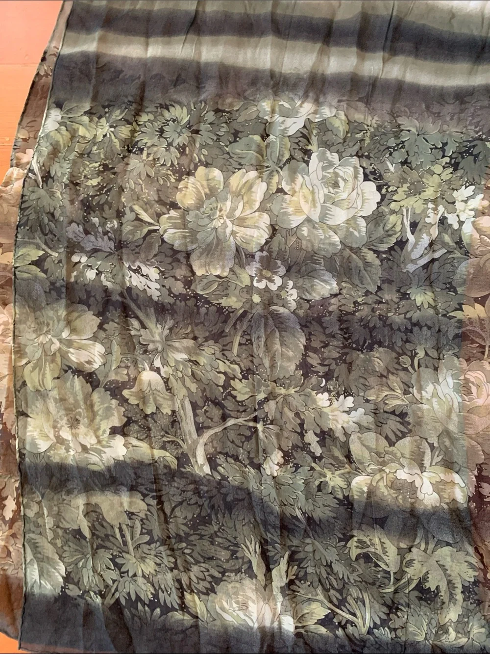 N/A 100% silk